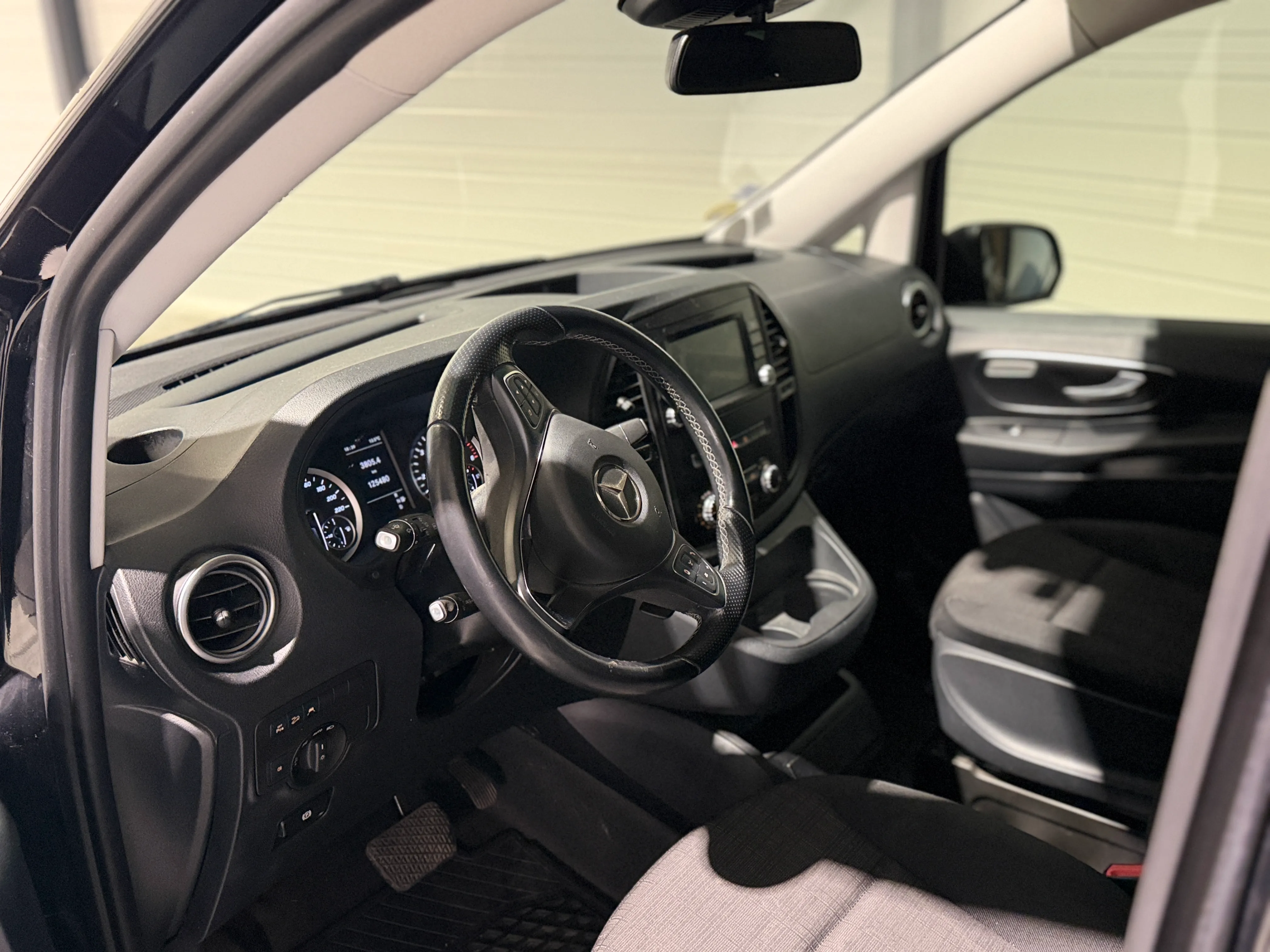 Image secondaire de Mercedes Vito Mixto 119CDI 190cv 4MATIC 7G