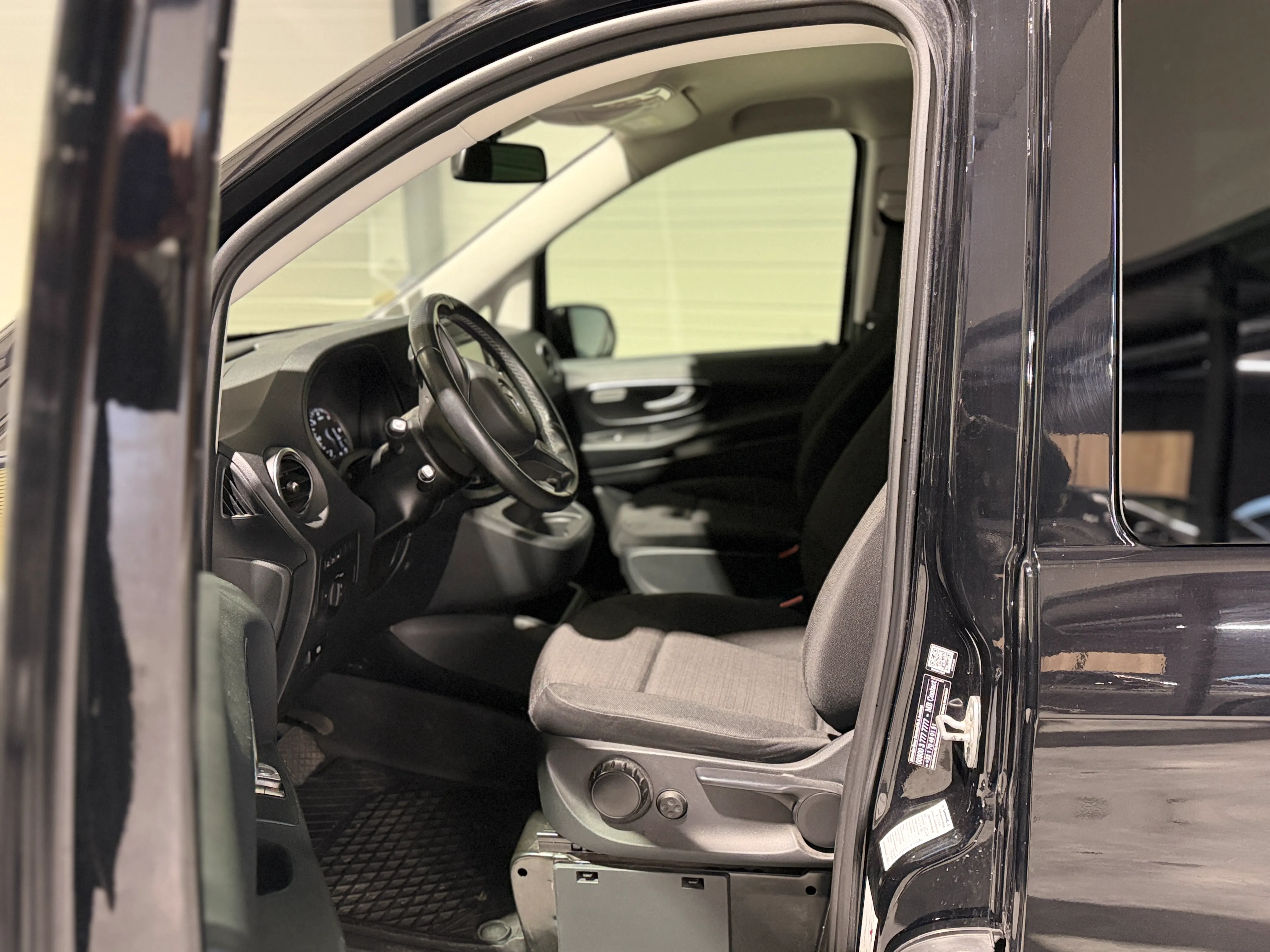 Image secondaire de Mercedes Vito Mixto 119CDI 190cv 4MATIC 7G