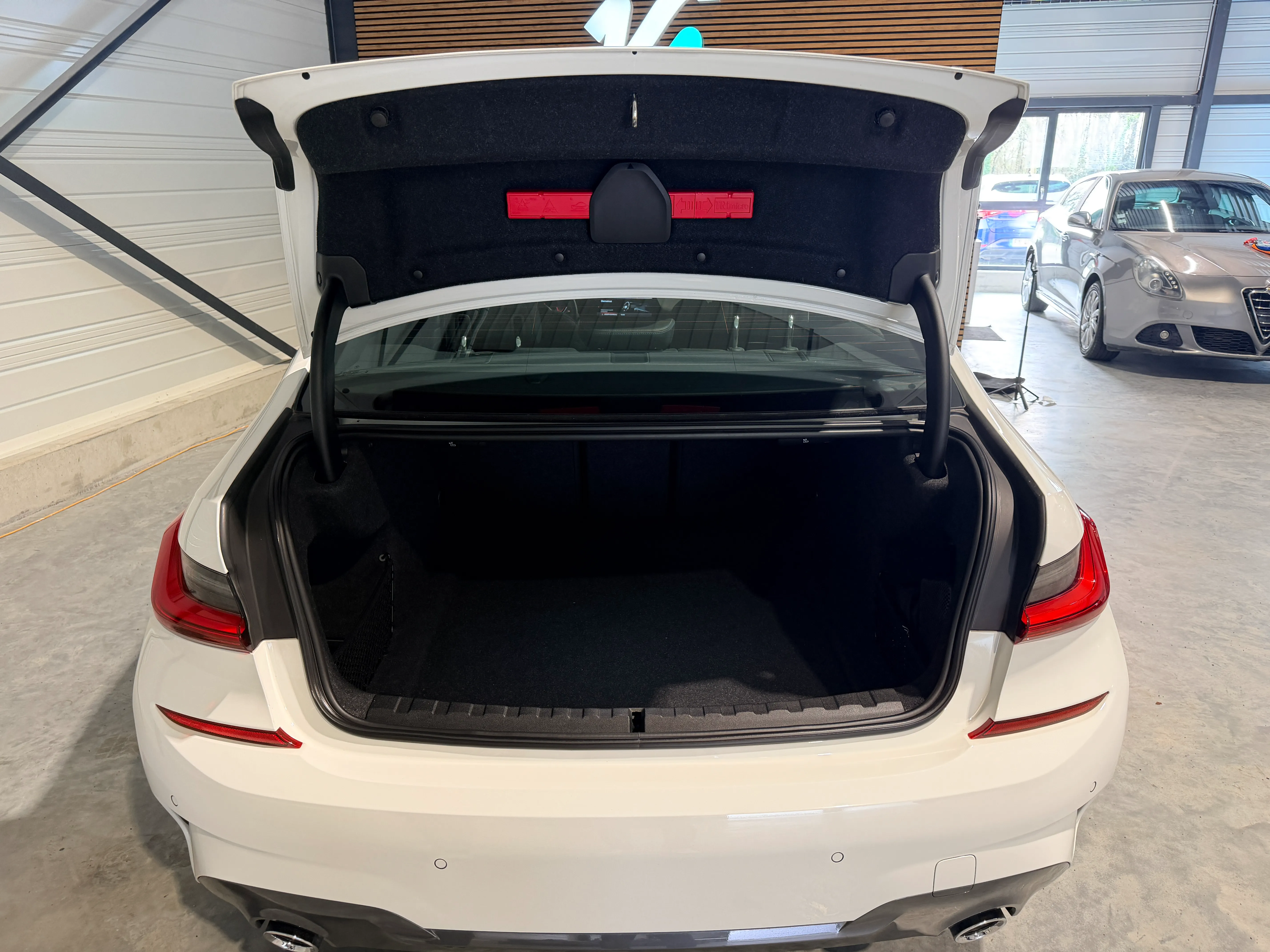 Image secondaire de BMW serie 3 G20 320D Pack M 190cv