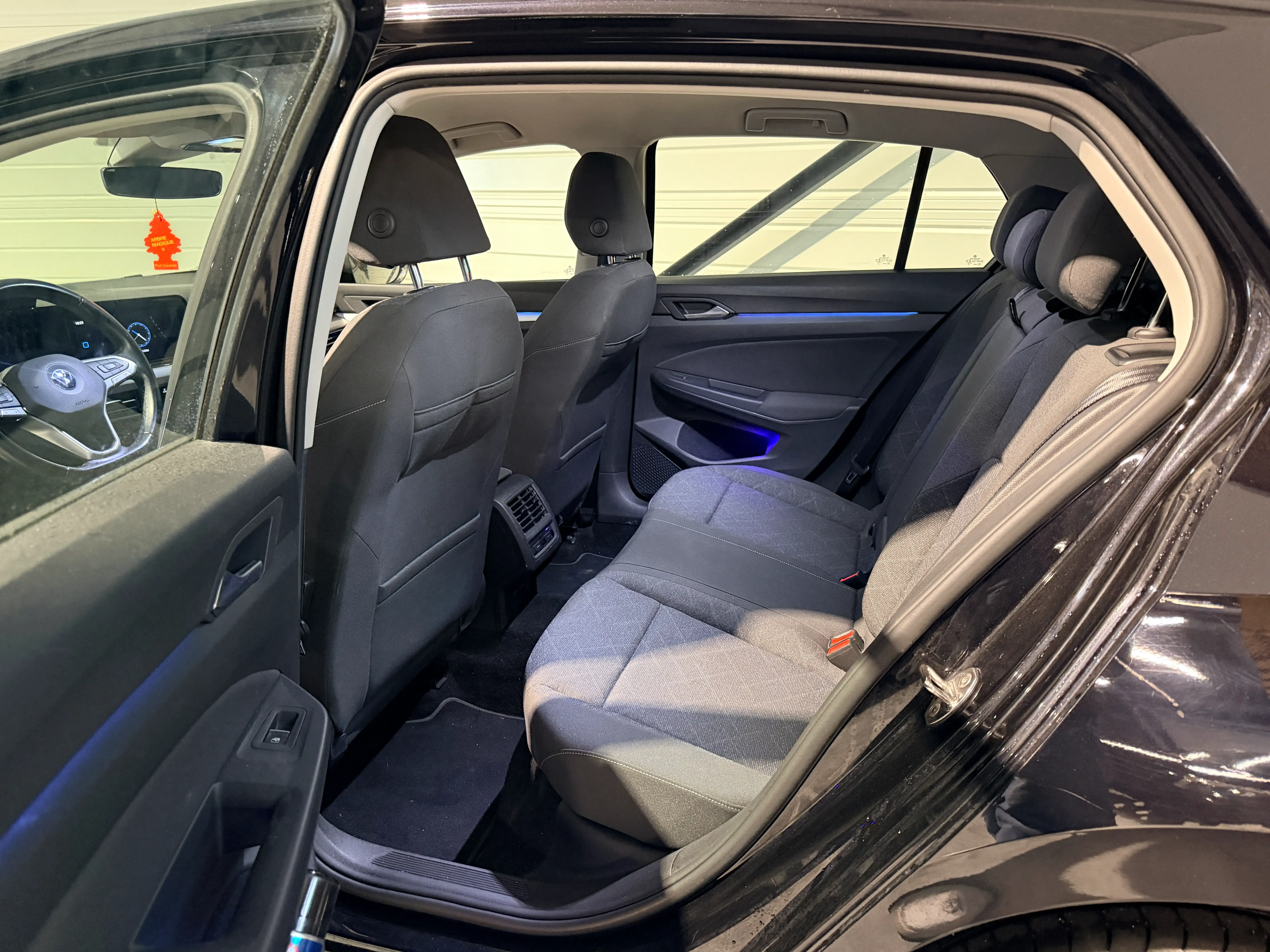 Image secondaire de Volkswagen Golf 8 1.5 TSI ACT OPF 130ch Life Business  