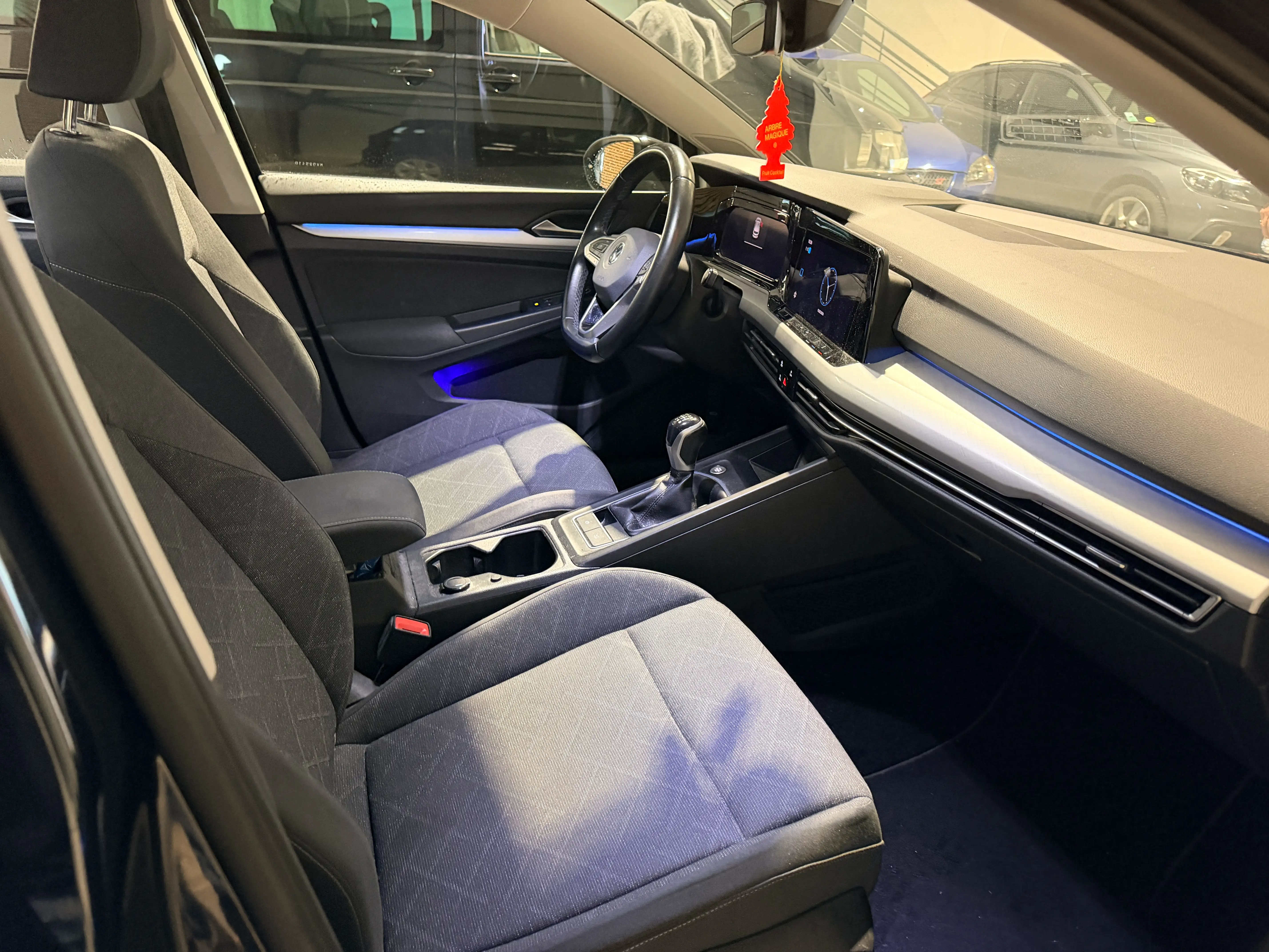 Image secondaire de Volkswagen Golf 8 1.5 TSI ACT OPF 130ch Life Business  