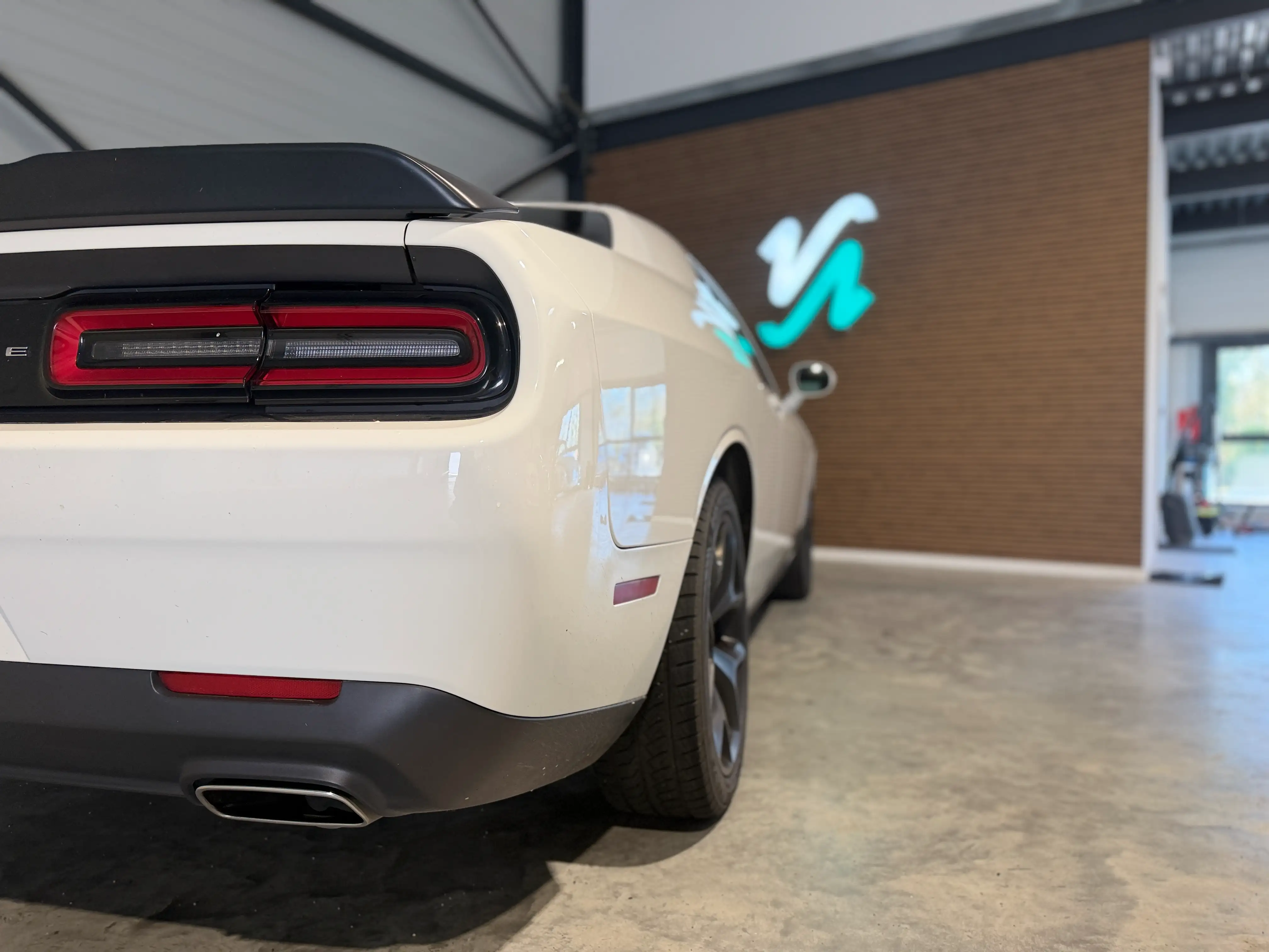 Image secondaire de Dodge Challenger SXT 3.6 V6 309 cv 