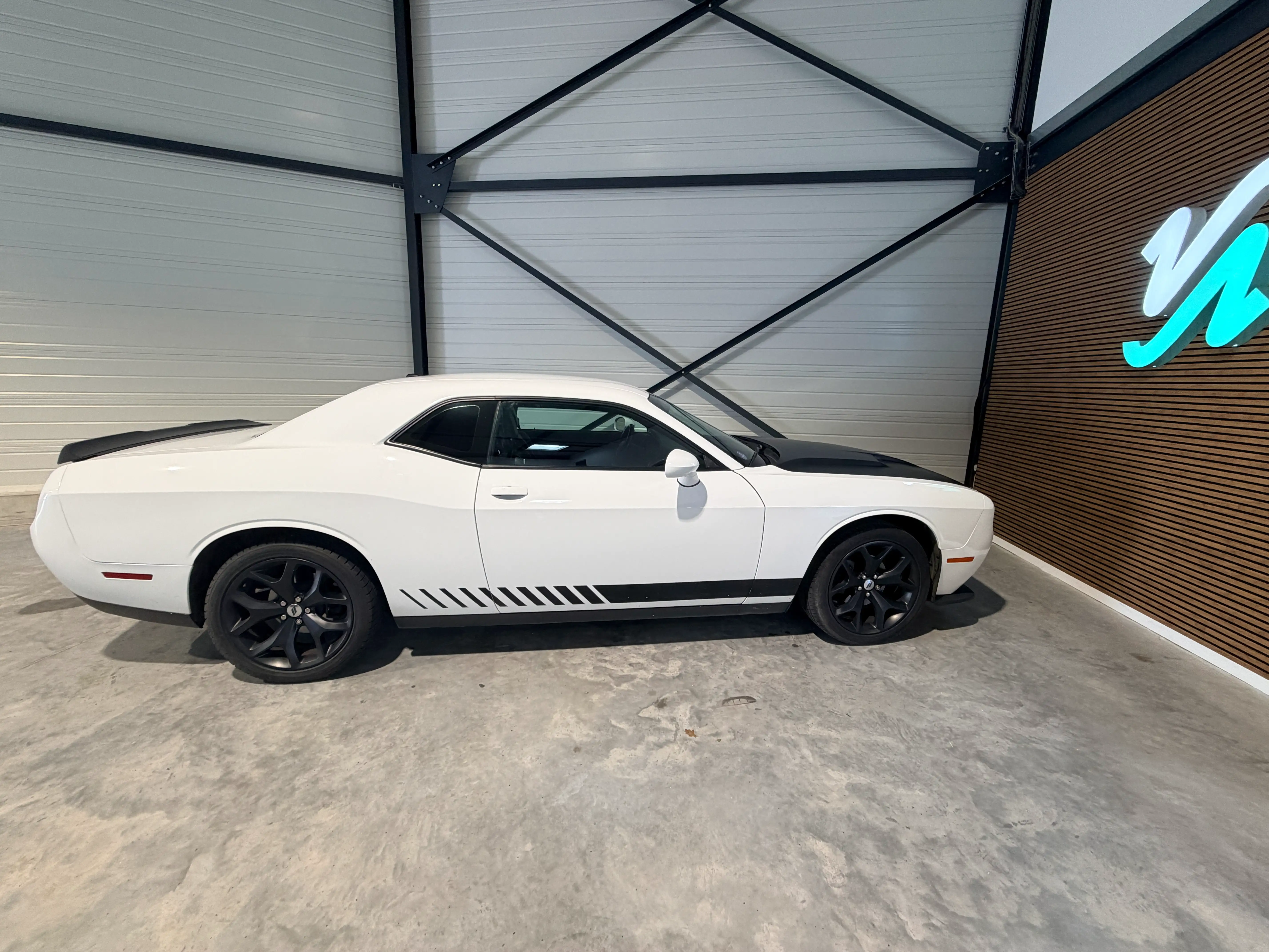Image secondaire de Dodge Challenger SXT 3.6 V6 309 cv 