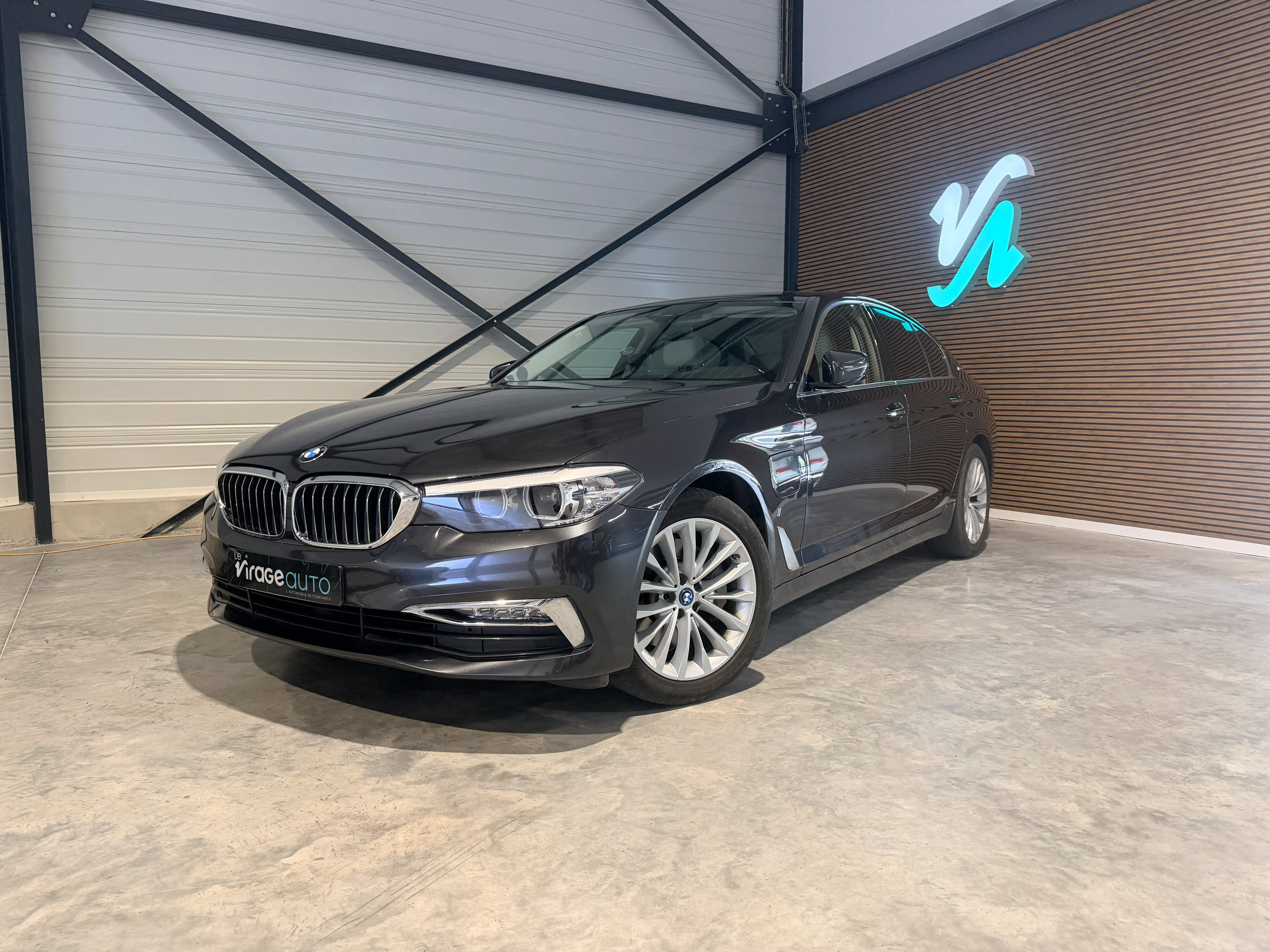 Bmw Série 5 530eA iPerformance 252ch Luxury