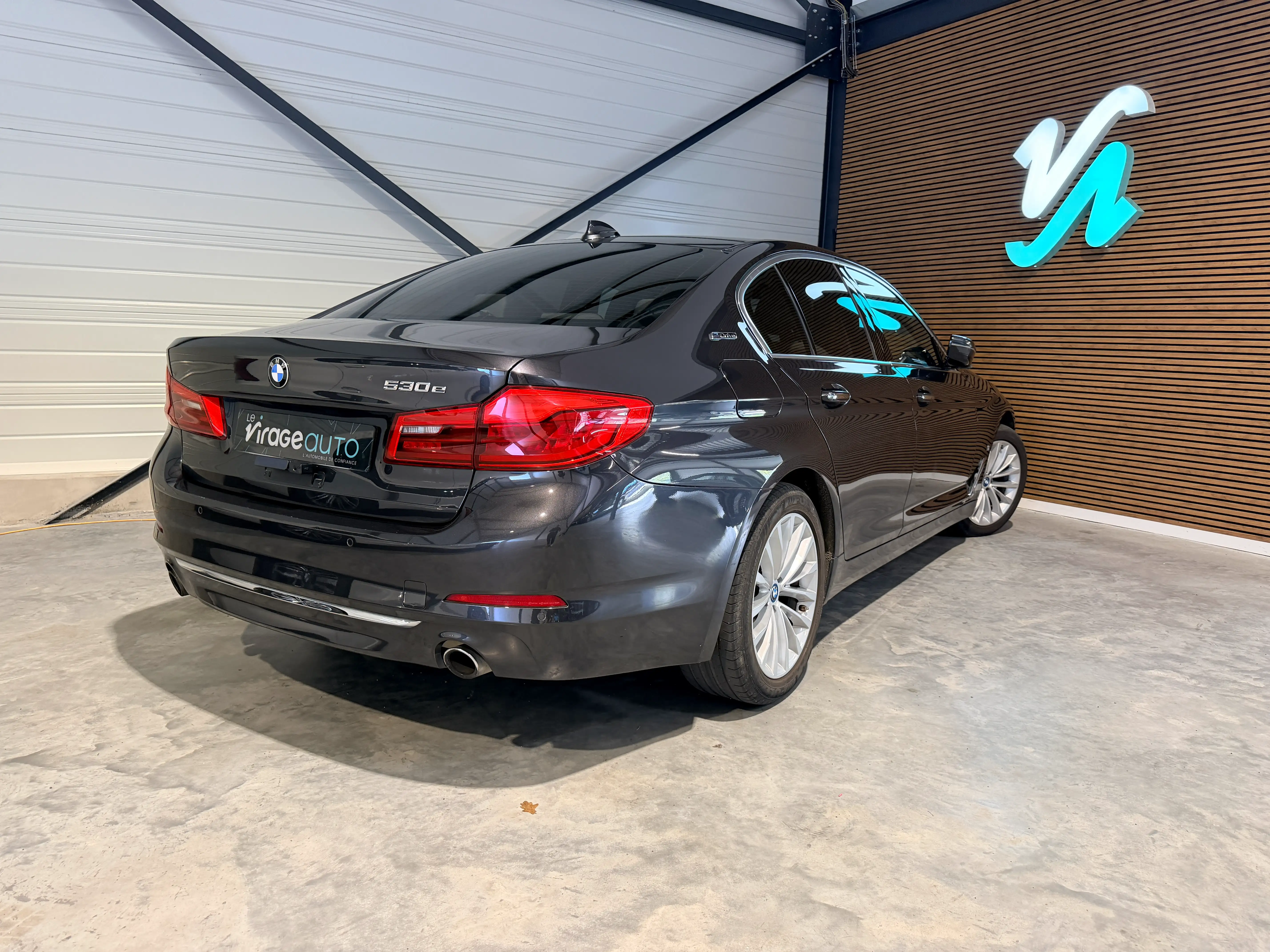 Image secondaire de Bmw Série 5 530eA iPerformance 252ch Luxury